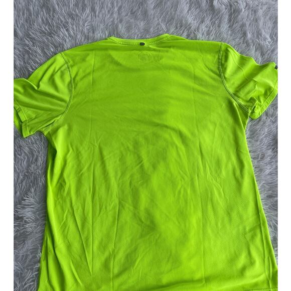 Nike running T-shirt activewear reflective Dri-Fit Men Sz L slightly used - Picture 5 of 6
